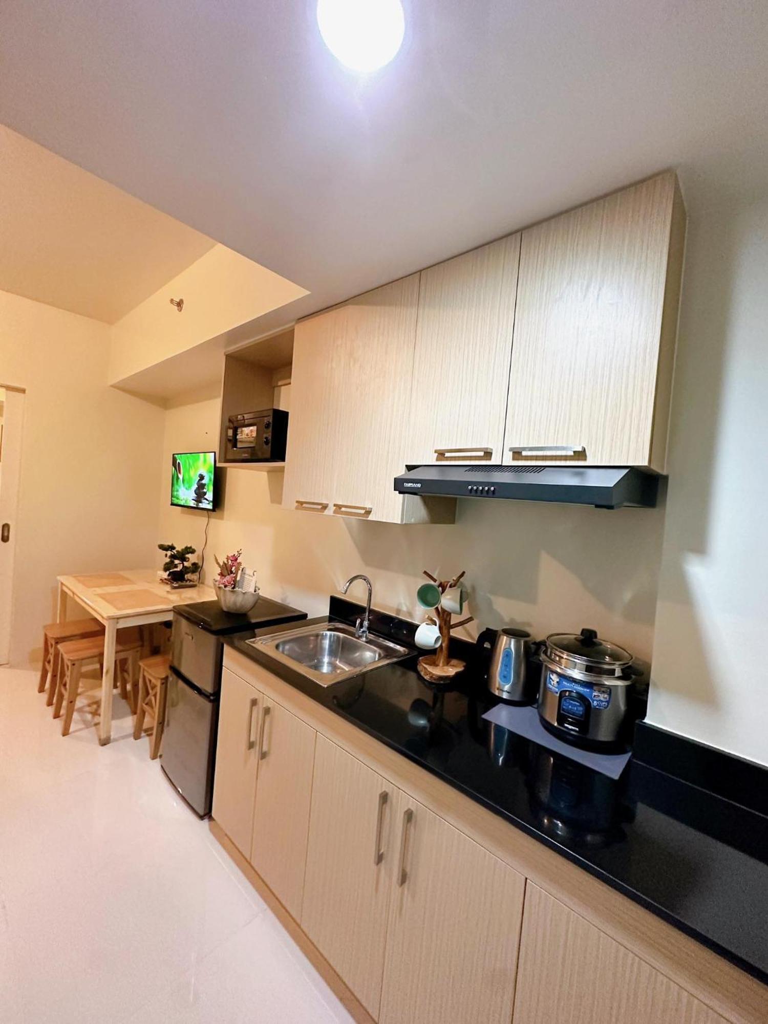 Luxury Suites At Brenthill Baguio City Екстер'єр фото