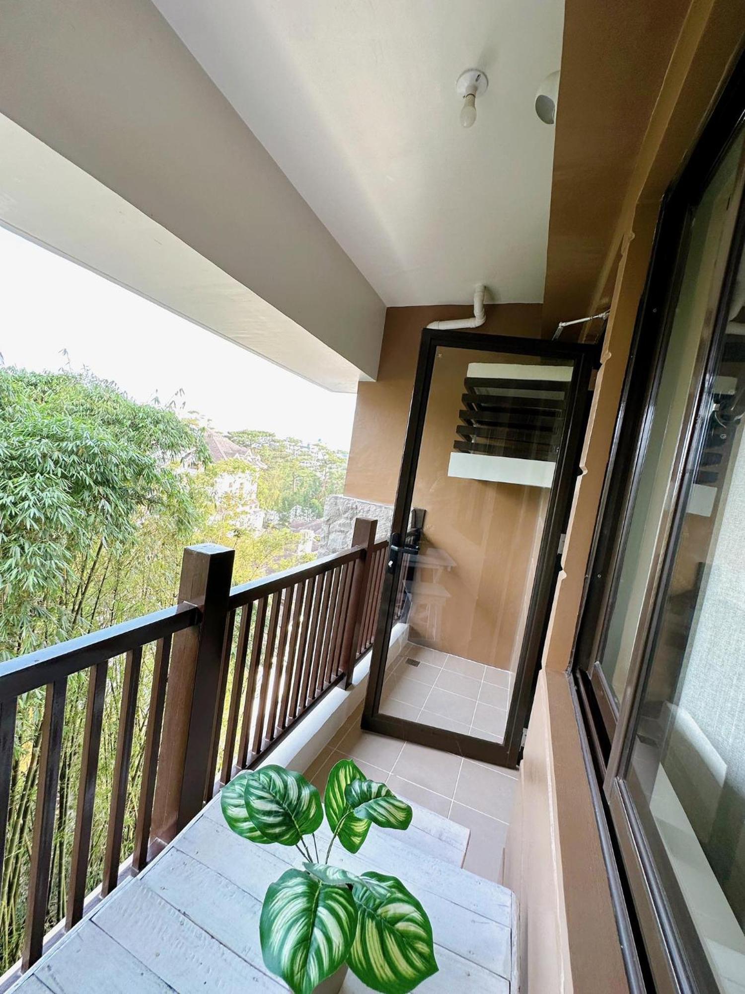 Luxury Suites At Brenthill Baguio City Екстер'єр фото