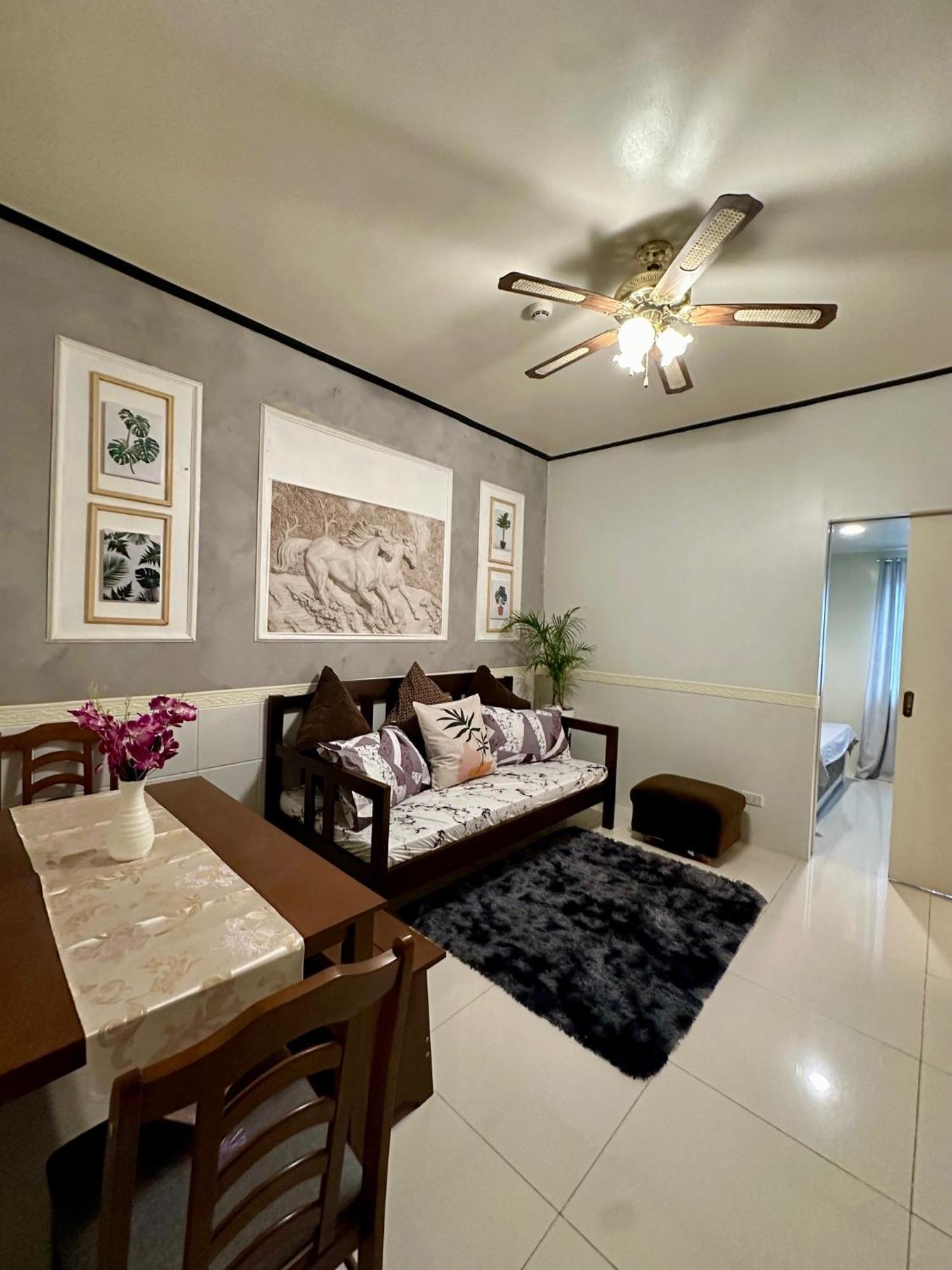 Luxury Suites At Brenthill Baguio City Екстер'єр фото