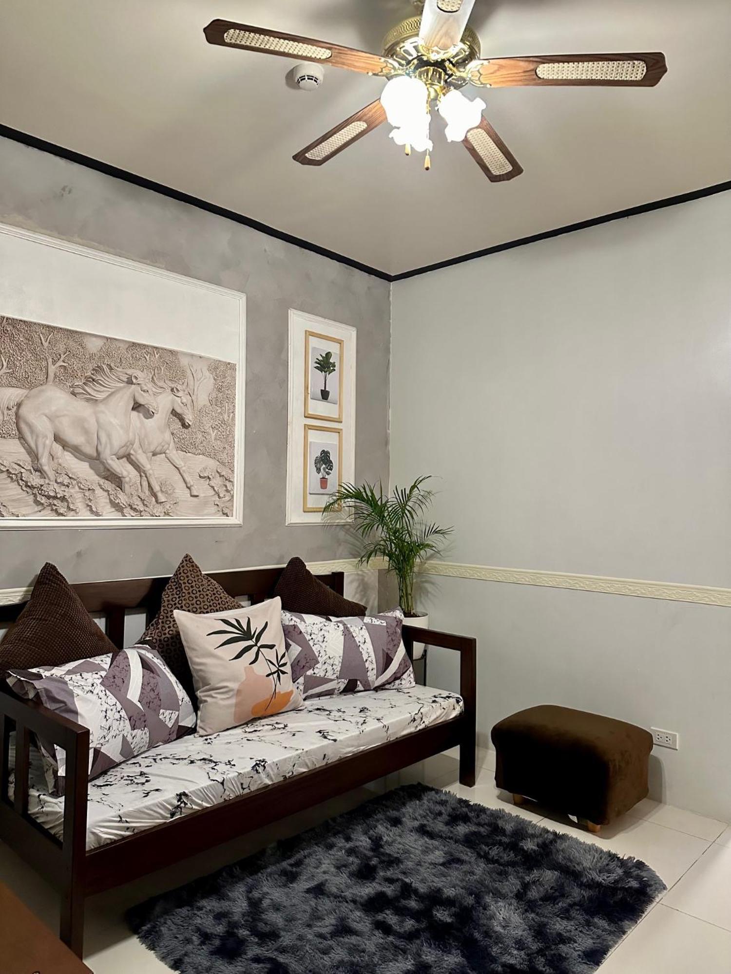 Luxury Suites At Brenthill Baguio City Екстер'єр фото